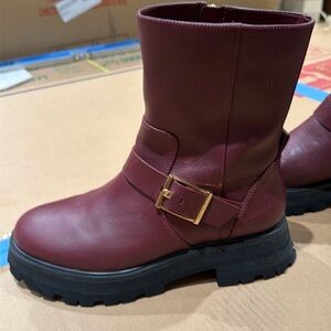 Micheal Kors burgundy boot